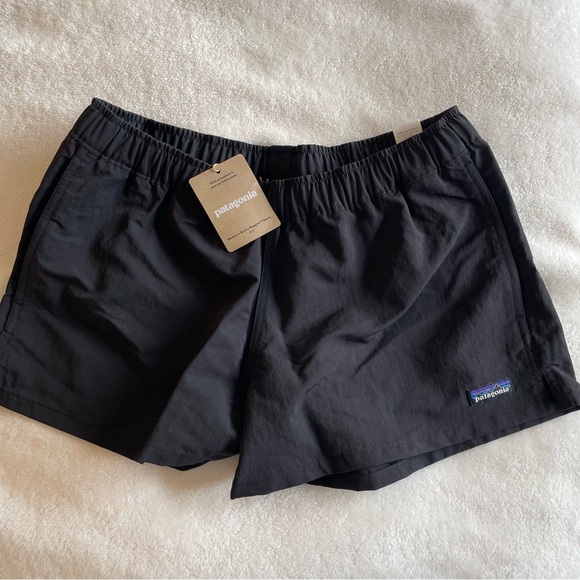 Patagonia Pants - NWT Patagonia Barely Baggies 2.5 Inch Shorts